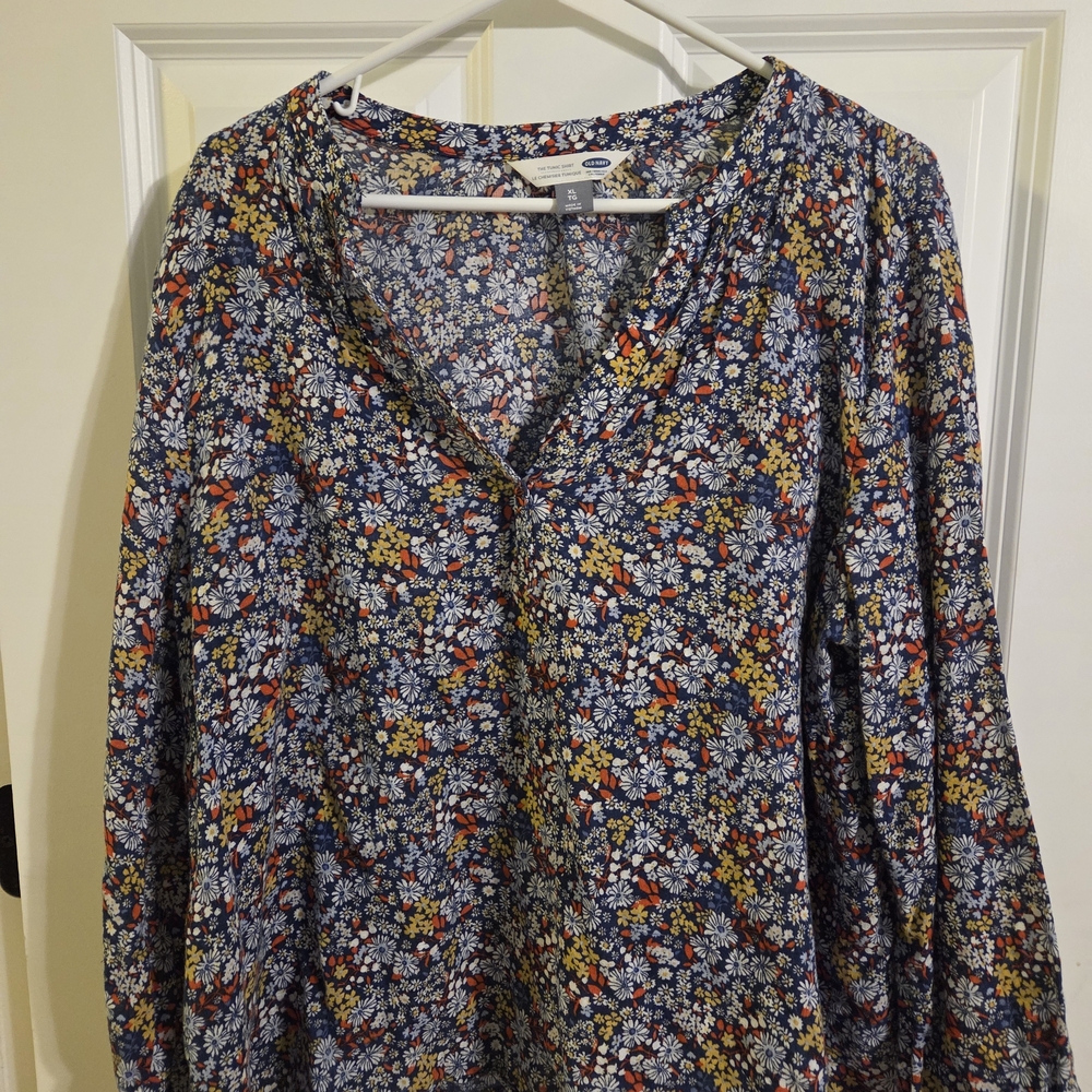 Old Navy Linen Blend Floral V-Neck Women's Top